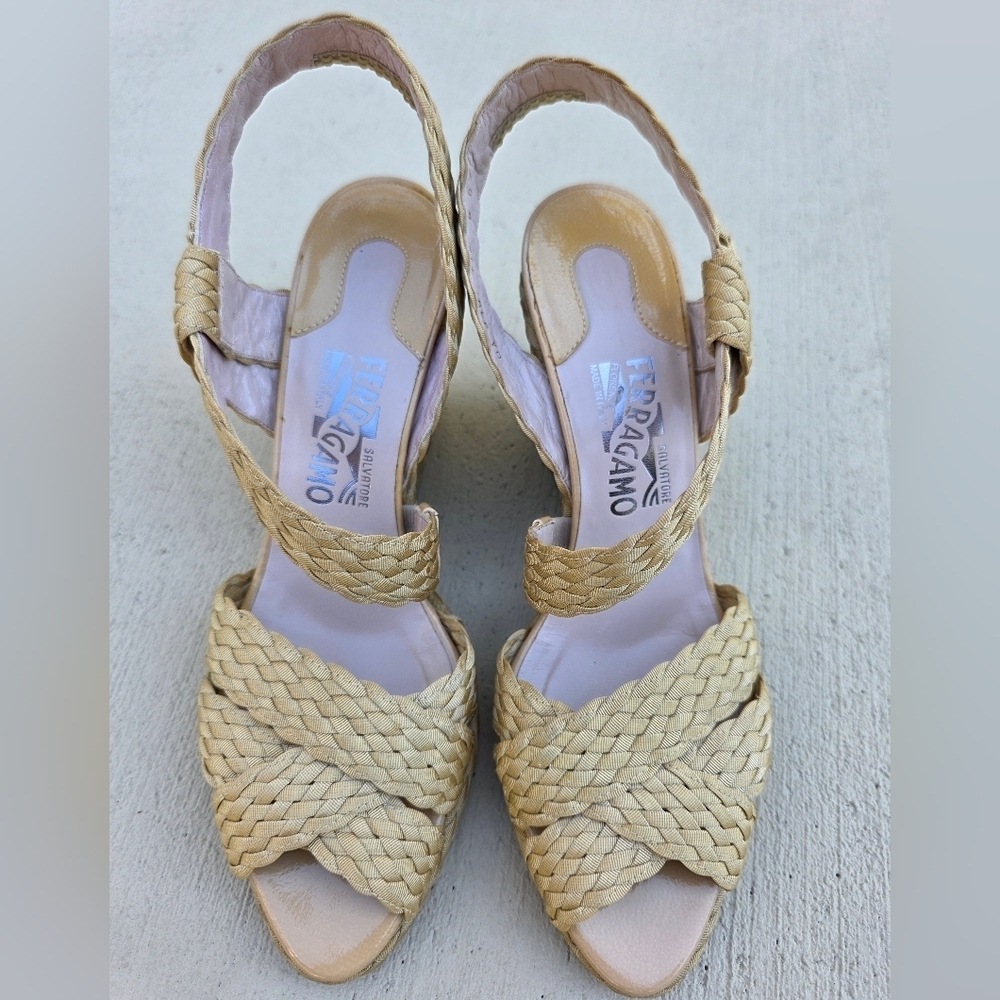 Salvatore Ferragamo Woven Neutral Wedge Sandals Made In Italy- SZ 8B - Picture 8 of 14